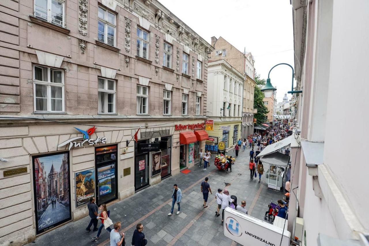 East-West Apartment Sarajevo Ngoại thất bức ảnh
