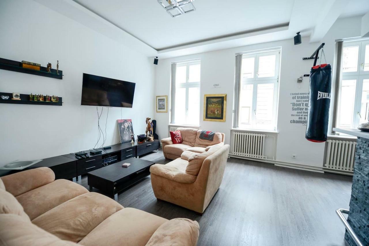 East-West Apartment Sarajevo Ngoại thất bức ảnh